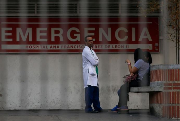 ONG reporta otros siete médicos fallecidos por COVID-19 en Venezuela