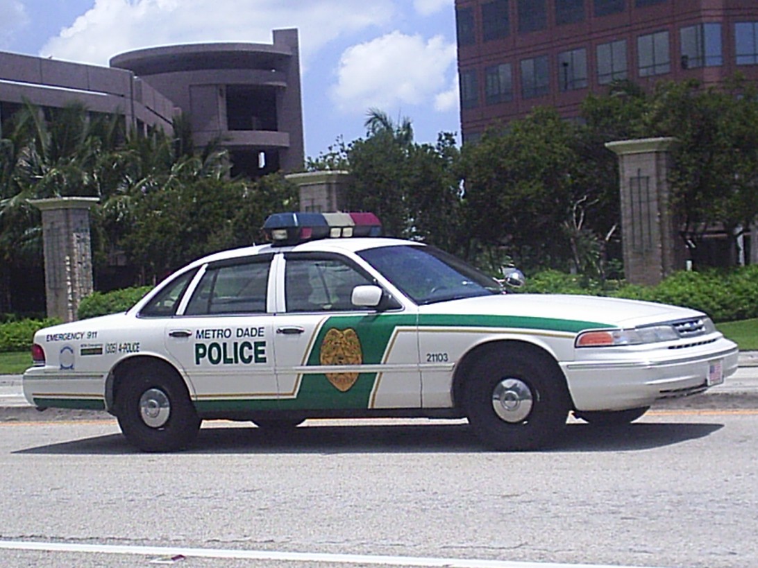 Acusan en Miami a dos policías de las Islas Vírgenes de tráfico de cocaína