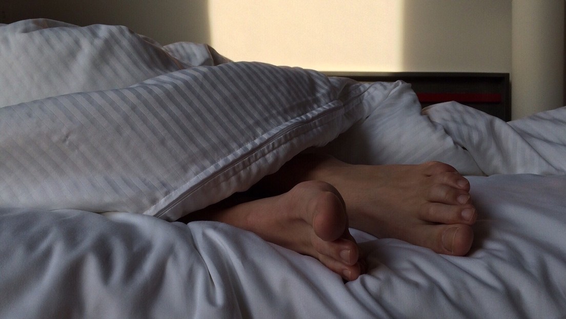 Hombre pierde los dedos de sus pies tras sufrir extraña enfermedad