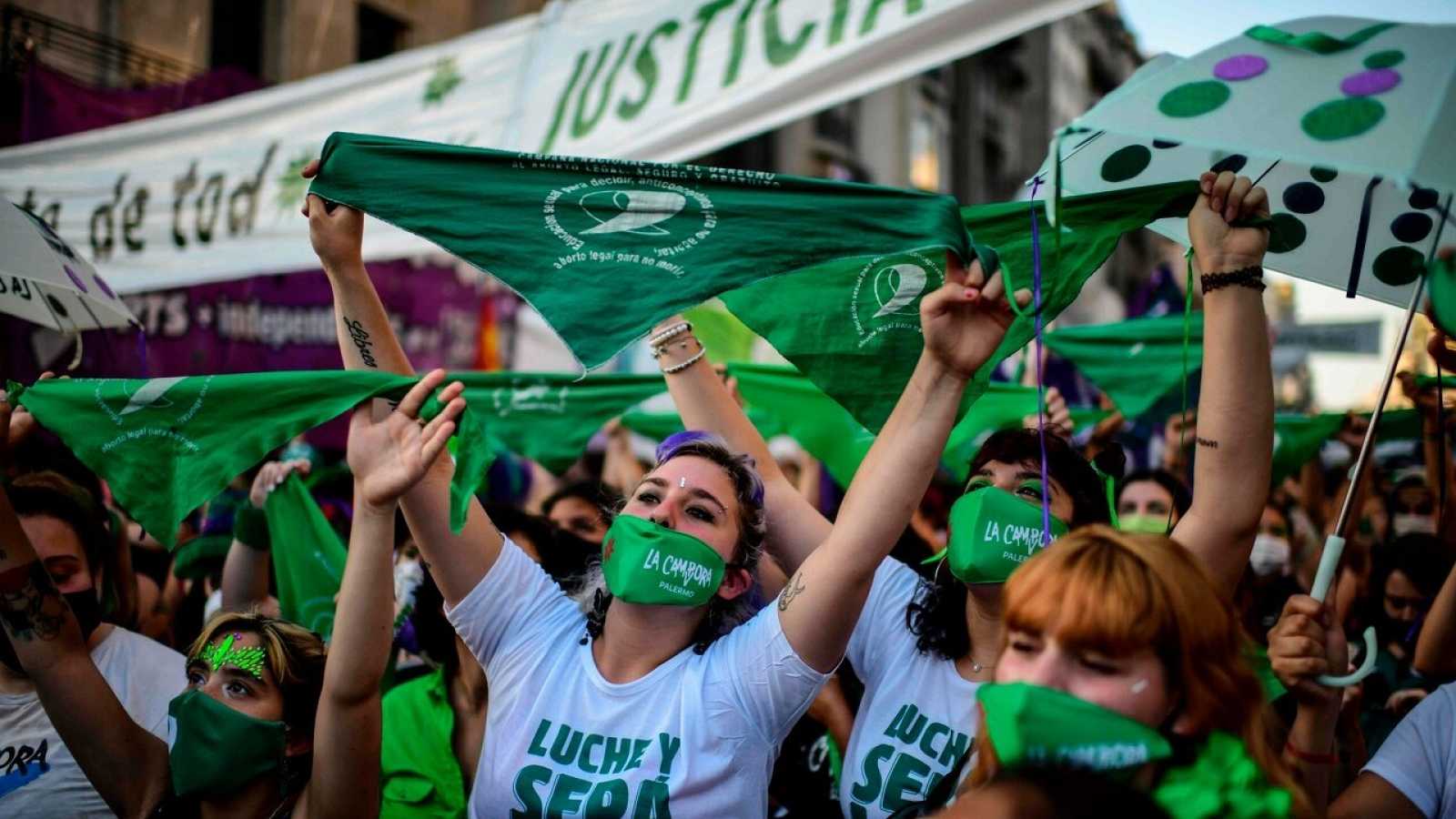 Ley del aborto entra en vigencia este domingo en Argentina