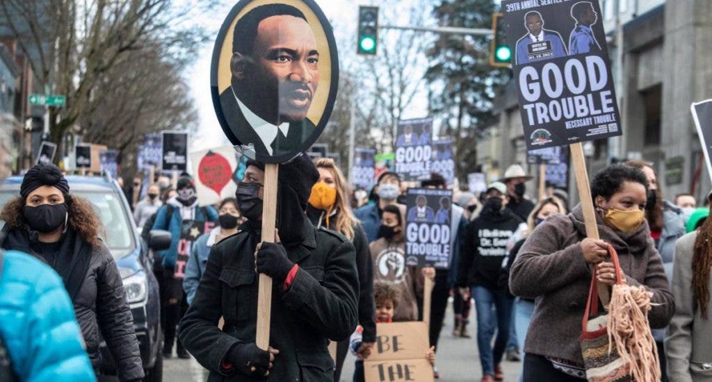 Marcha por Martin Luther King deja 29 personas arrestadas