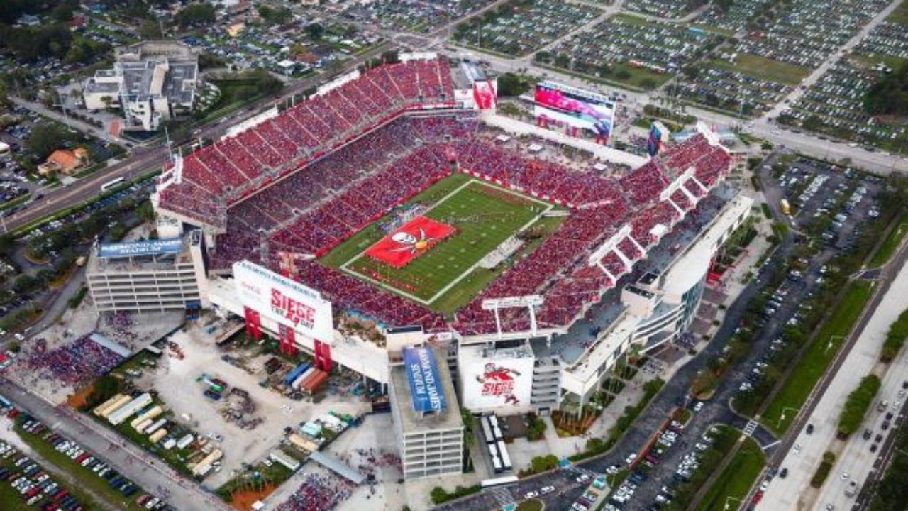 Alcaldesa de Tampa obliga uso de mascarillas durante Super Bowl