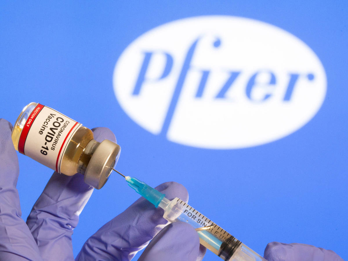 Pfizer reduce entrega de vacunas en Canadá por problemas de producción