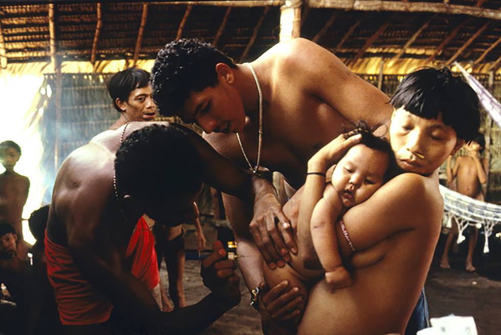 Indígenas Yanomamis denuncian muerte de 9 niños con síntomas COVID