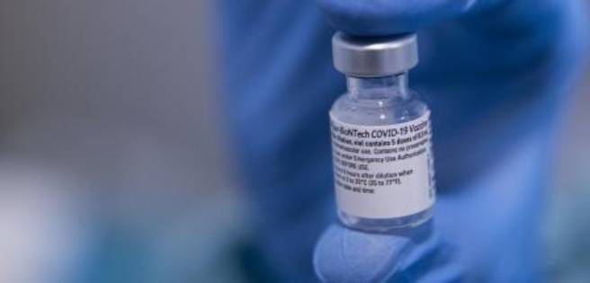 China critica a los países desarrollados por acaparar vacunas