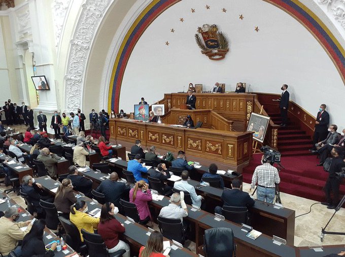 Asamblea Nacional propone a Maduro expulsar del país a representante de la UE