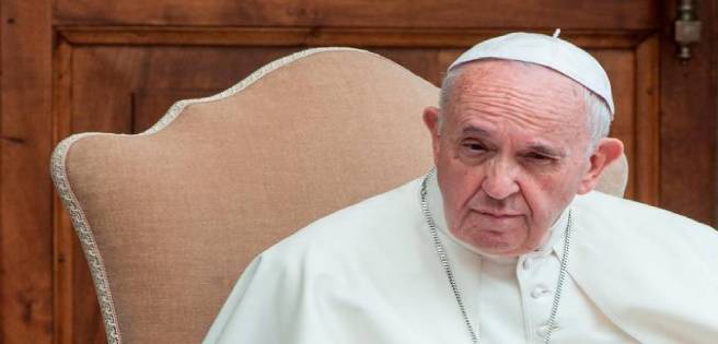 Papa lamenta el aumento de legislaciones no protectoras de la vida