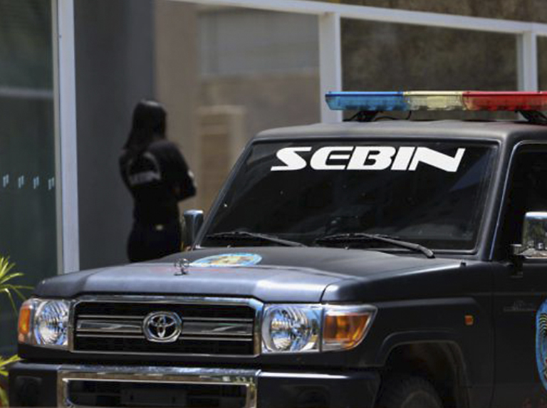 Inspectora del Sebin y su chofer murieron en un accidente de tránsito