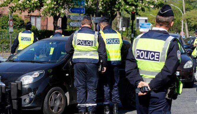 Cinco detenidos en París por una fiesta clandestina con unas