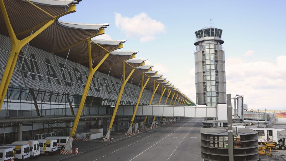 Aeropuerto de Madrid recibe certificación de "seguro" frente a COVID-19