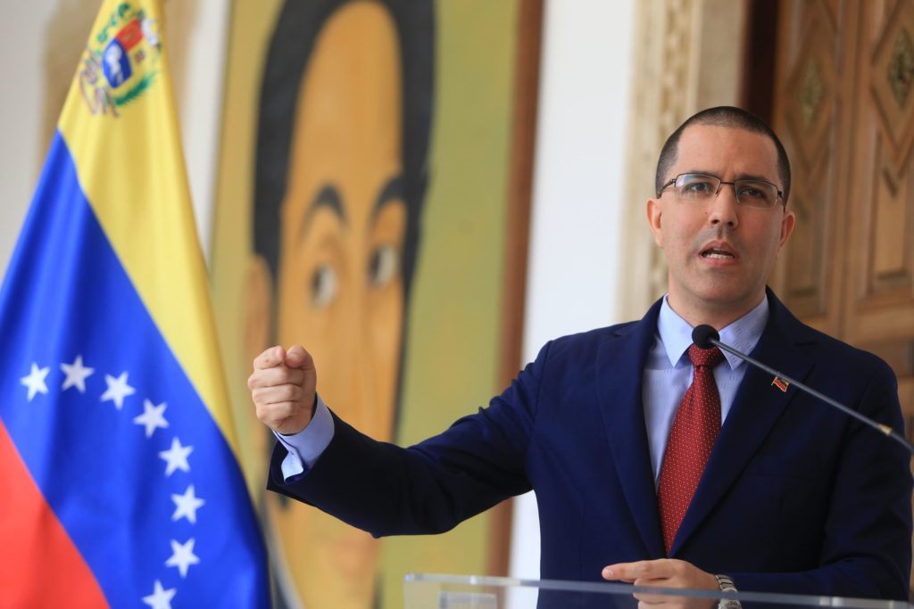 Venezuela exige a Perú garantizar seguridad de diplomáticos en Lima (+Comunicado)