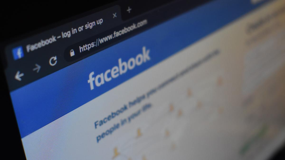 Facebook bloquea todos los perfiles vinculados al Ejército birmano