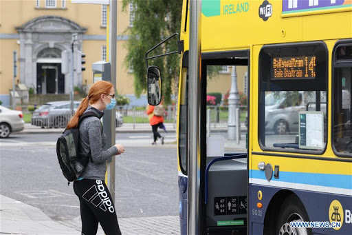 Irlanda elevará a 2.000 euros la multa por viajar sin un motivo esencial