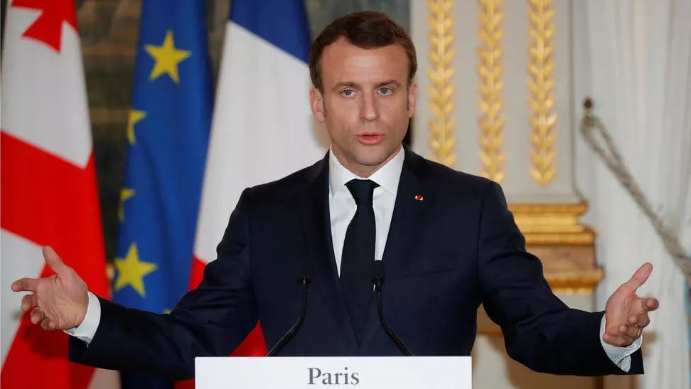 Macron apunta al 30 de junio como final de la crisis por COVID