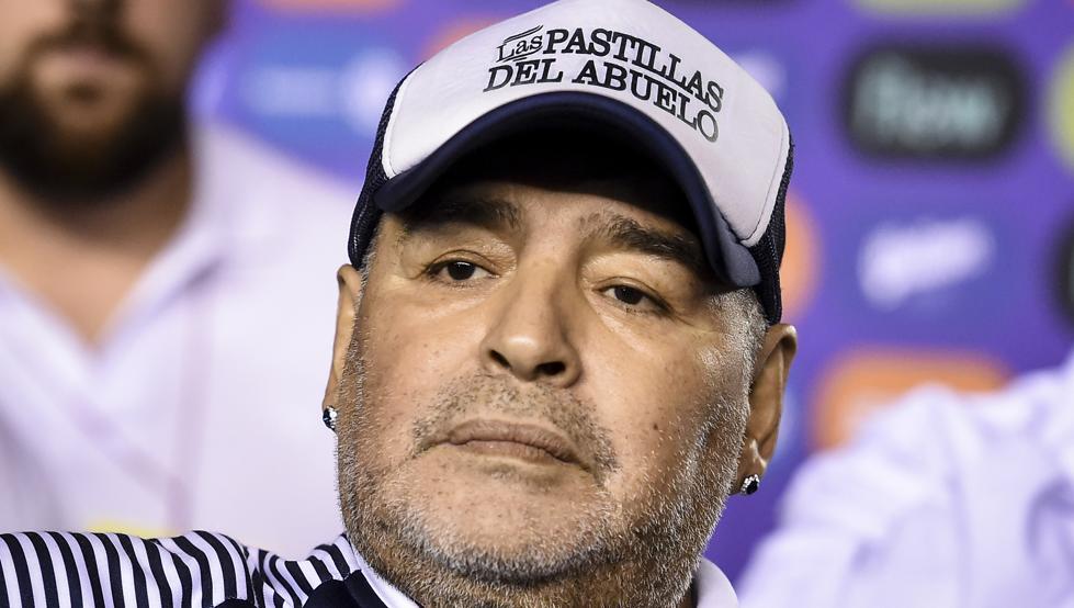 Justicia investiga a tres personas más por muerte de Maradona