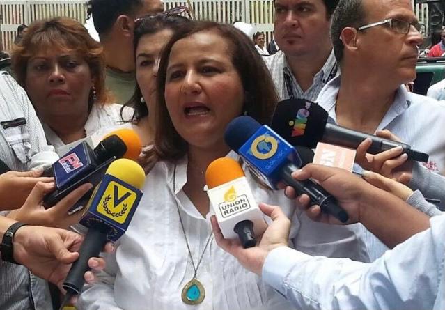 Dinorah Figuera denuncia manipulación de Maduro y Delcy Rodríguez