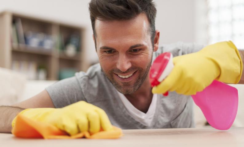 Los hombres también hacen tareas domésticas | Diario 2001