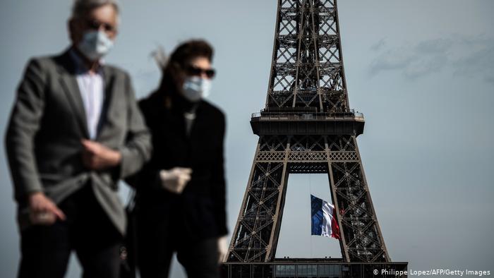 Tasa de contagios en Francia aumenta a 238 casos por cada 100.000