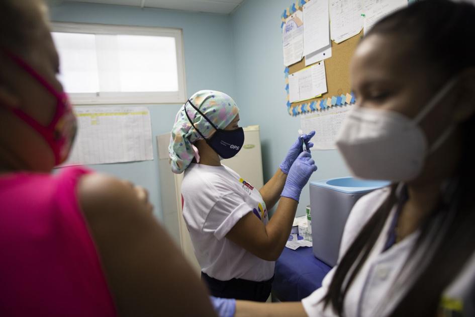 Olivares estima que las vacunas del Covax llegarán en dos meses a Venezuela