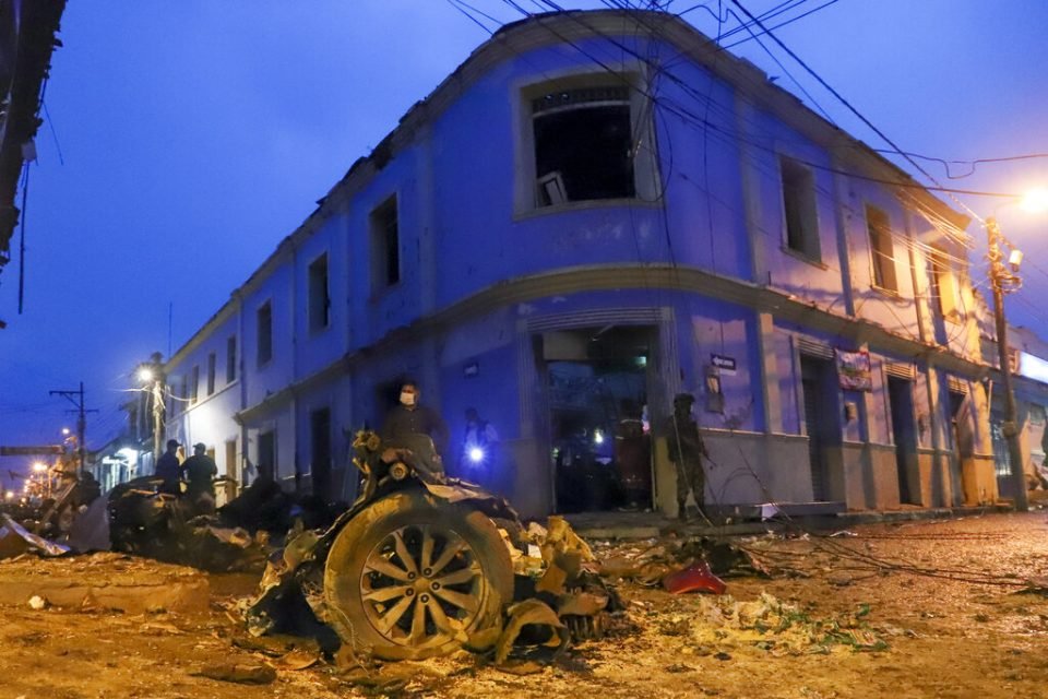 Atentado con carro bomba en Colombia deja 43 heridos