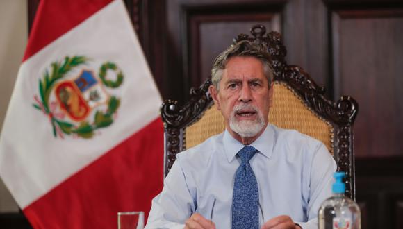 Presidente de Perú rechaza "interpretaciones sesgadas" y anuncia más vacunas