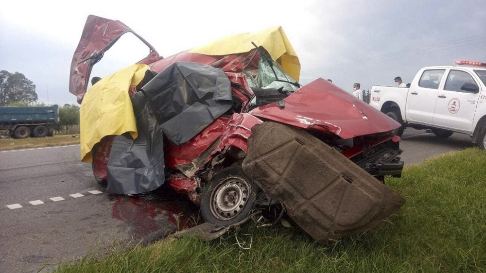 Fallecen tres venezolanos y un bebé resulta herido en accidente de