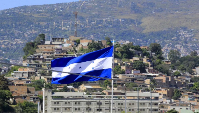 Gobierno hondureño concede asueto en Semana Santa y sugiere no salir