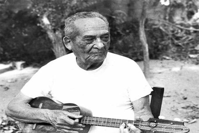 15 de marzo de 2002: Fallece el poeta y compositor venezolano Luis