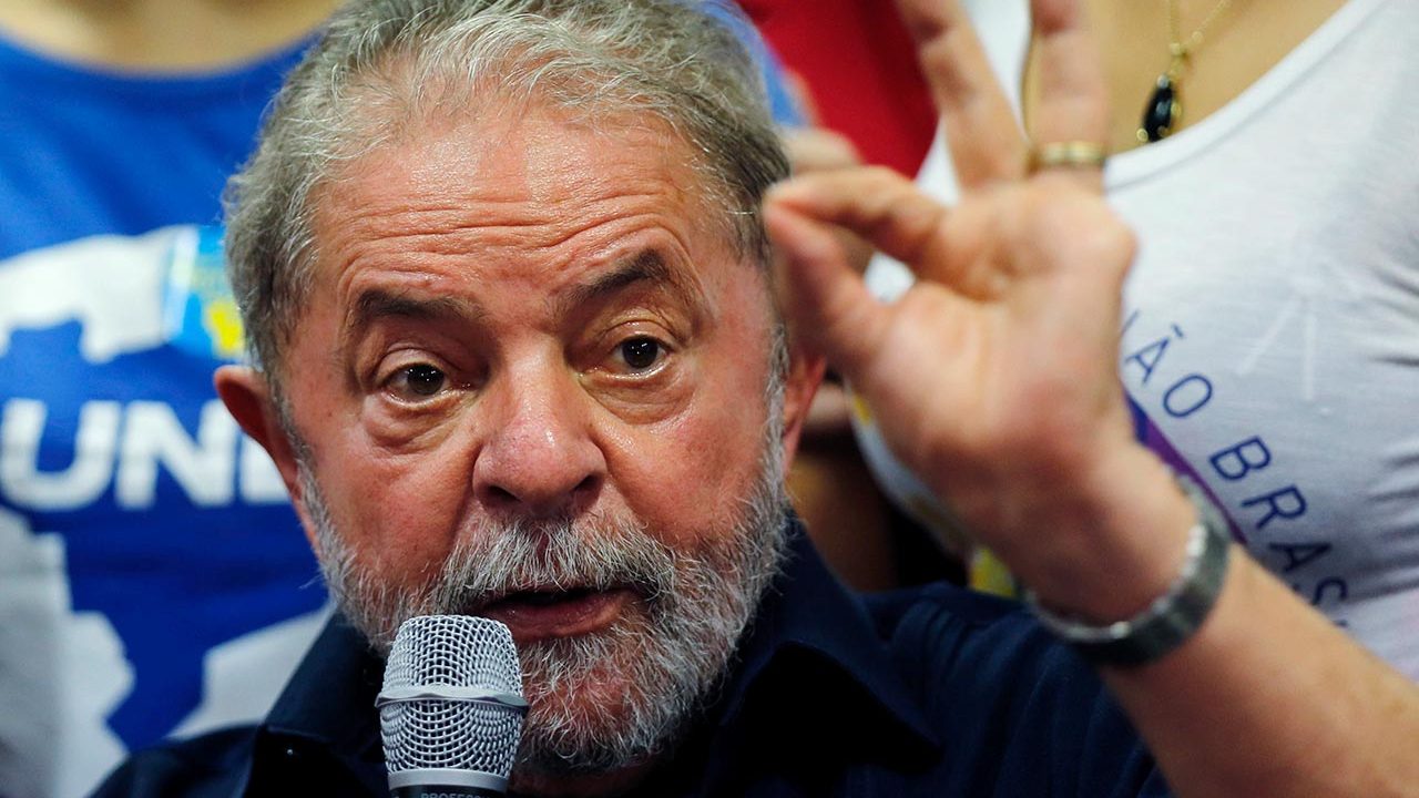 Lula agradece la "solidaridad" de Alberto Fernández, el papa y líderes