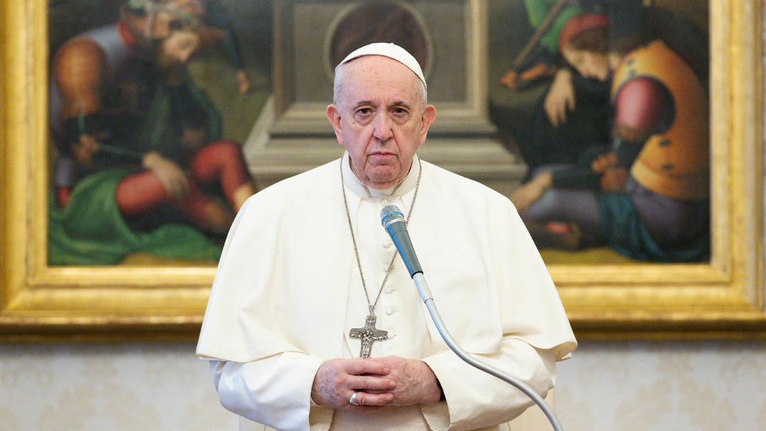 El papa pide que las mujeres sean respetadas y defendidas