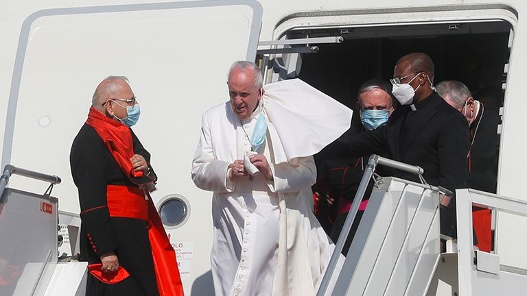 Papa Francisco pide desde Irak compromiso para llevar la paz a Oriente