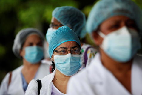 Llegan a Italia 18 médicos venezolanos para trabajar en lucha contra