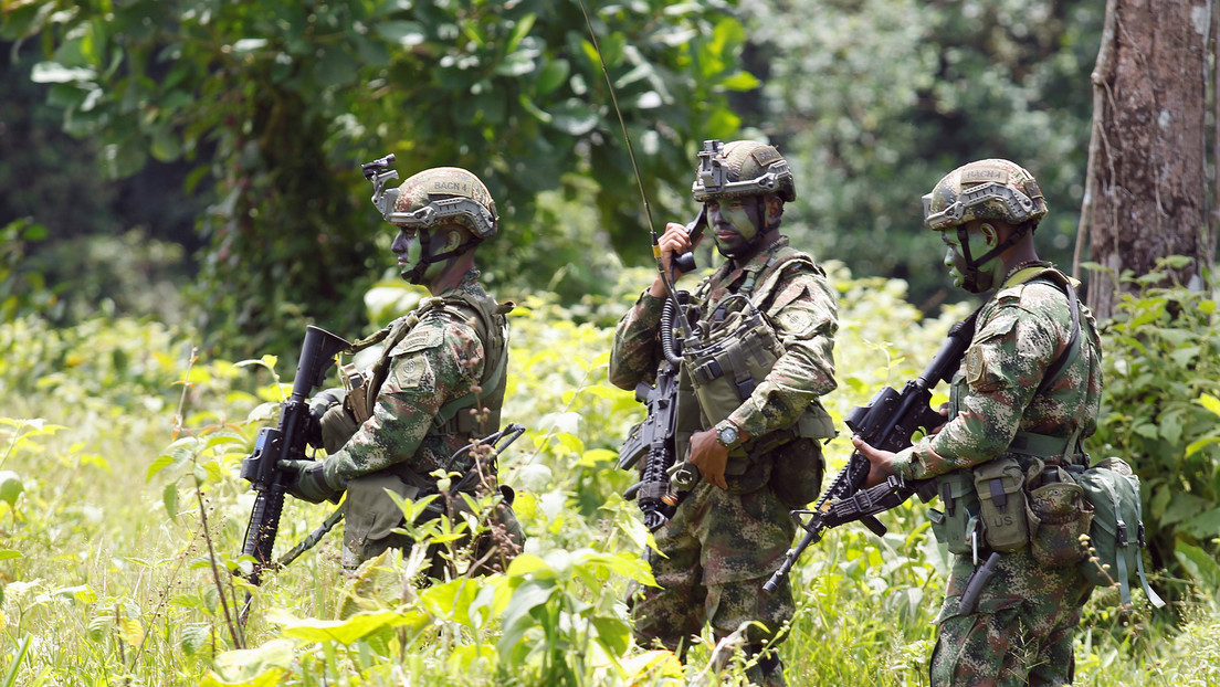El Ejército de Colombia halla fosa común al suroeste de Colombia