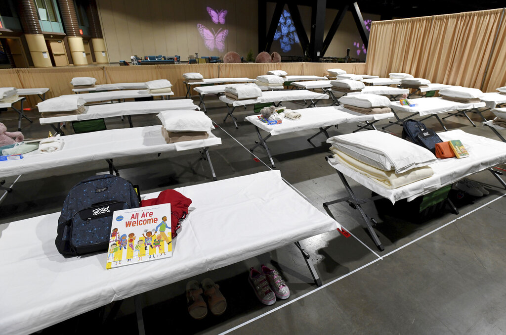 Autoridades abren albergue para recibir niños migrantes en California