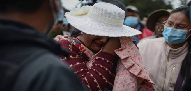 Padres de estudiantes muertos piden ayuda tras tragedia en Bolivia