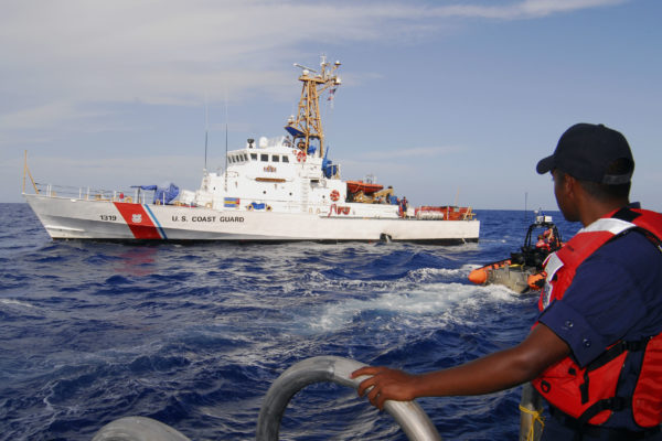 Embarcación cargada de cocaína es capturada en costas de Colombia