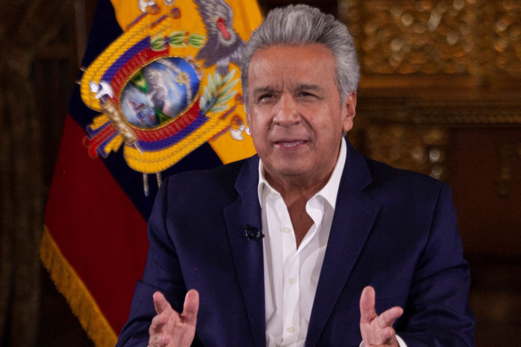 Presidente Ecuador pide renuncia a titular de Salud por caos vacunación