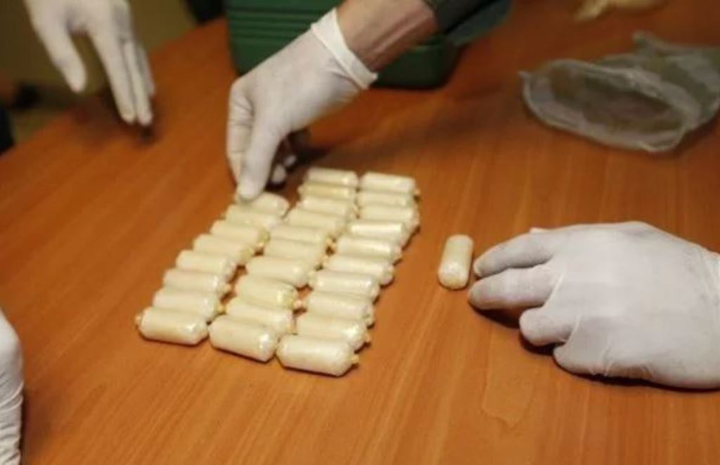 GNB detiene a dos "Narcomulas" por transportar 151 dediles de droga | Diario 2001