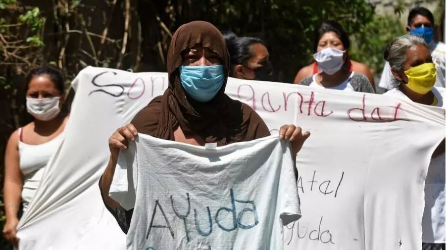 Guatemala suma 7.020 muertes por COVID-19 y el Gobierno pide reflexión
