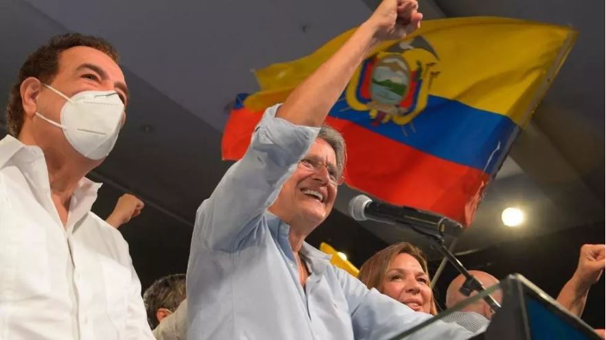 México felicita a Lasso por su victoria en las presidenciales de Ecuador