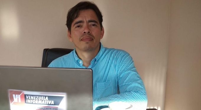 Periodista venezolano es detenido en Bolívar por visitar a un paciente