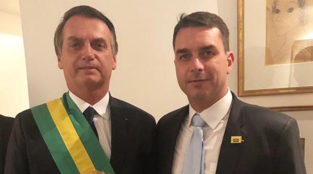 Fiscalía investiga préstamo concedido al hijo de Bolsonaro para mansión