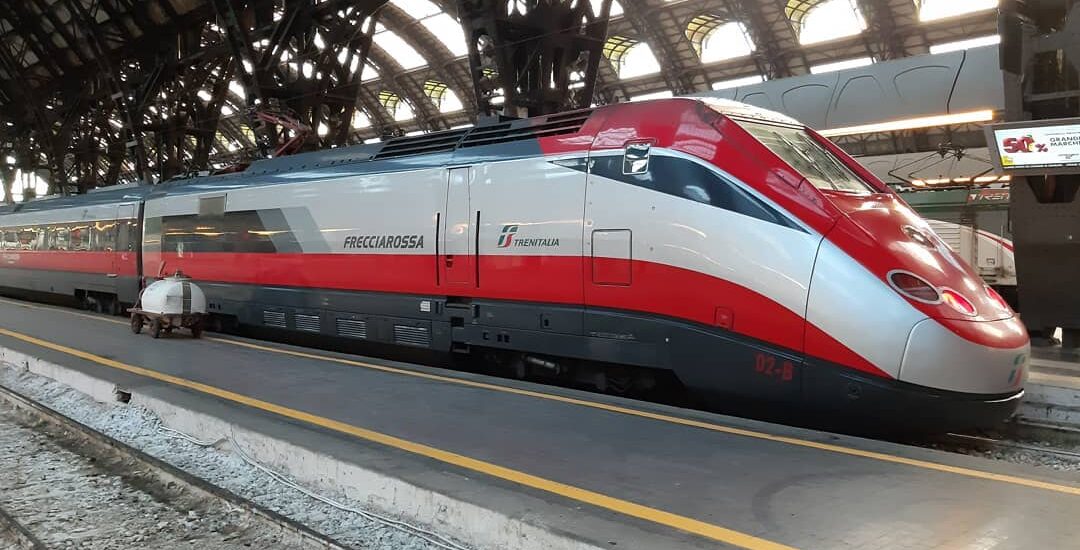 El primer tren para pasajeros sin coronavirus llega a Italia