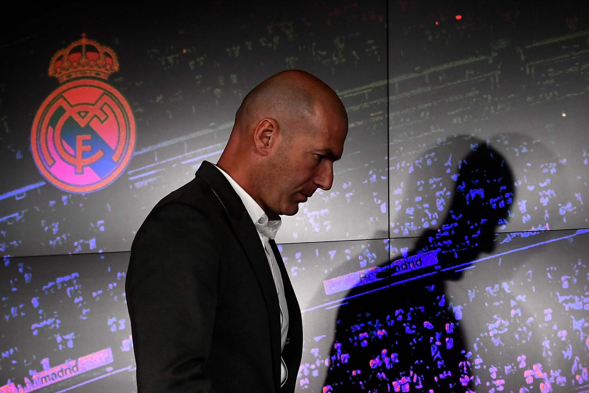 Zidane comunica al club su deseo de marcharse del Real Madrid