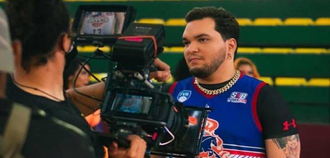 Bronzon participa en canción oficial de Broncos de Caracas
