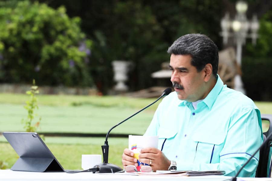 Maduro alerta de "plan" de Colombia para infectar de variantes de COVID-19 a Venezuela