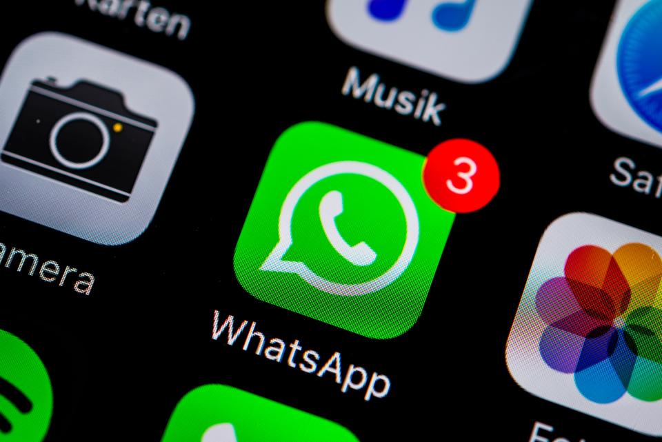 WhatsApp no limitará las funciones a usuarios que no aceptaron sus