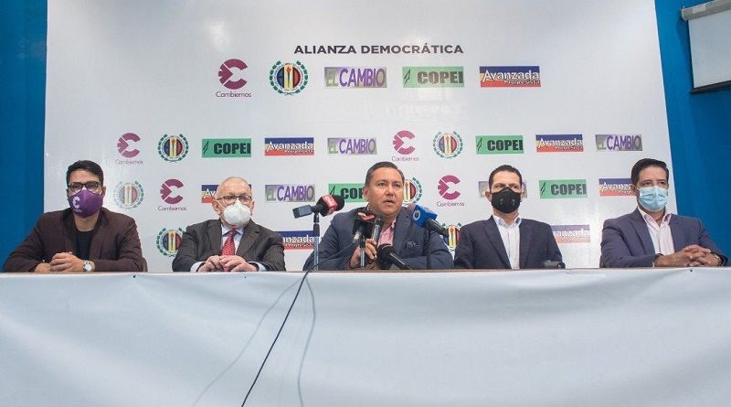 Alianza Democrática reúne a más de 20 partidos para ir a comicios