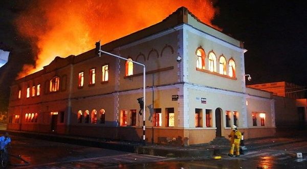 Protestas en Colombia: Incendian el Palacio de Justicia de Tuluá