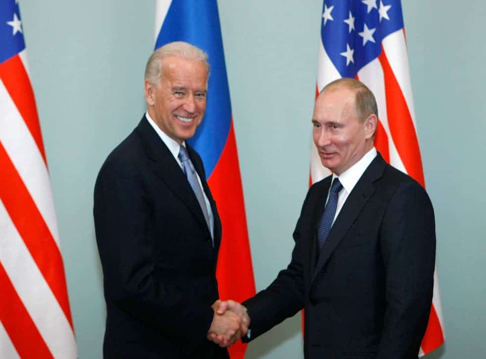 EEUU y Rusia comienzan un diálogo pese a sus "profundas diferencias"